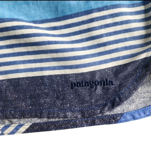 NWT Patagonia Wavefarer 5" Board Shorts Fitz Stripe Blue Beach Womens 10 - Picture 4 of 8